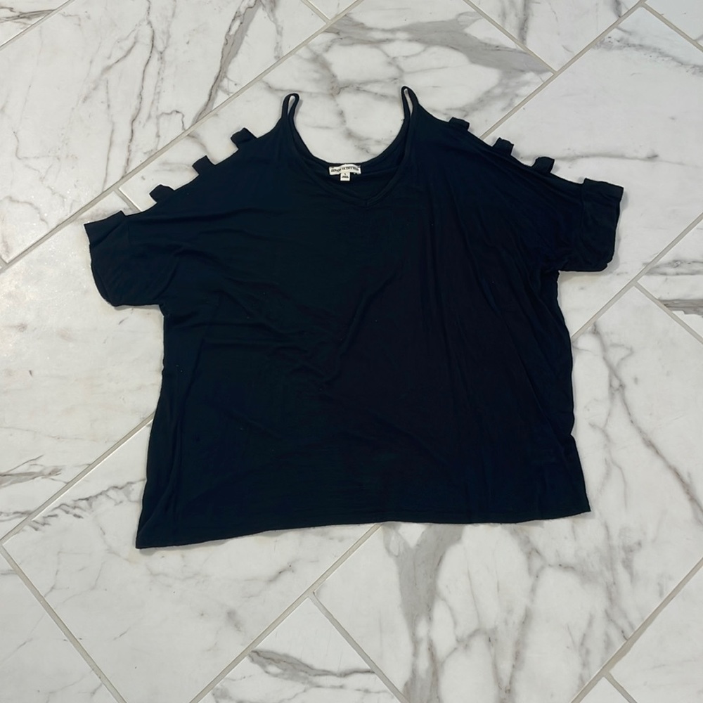Women’s size large black top with keyhole arms